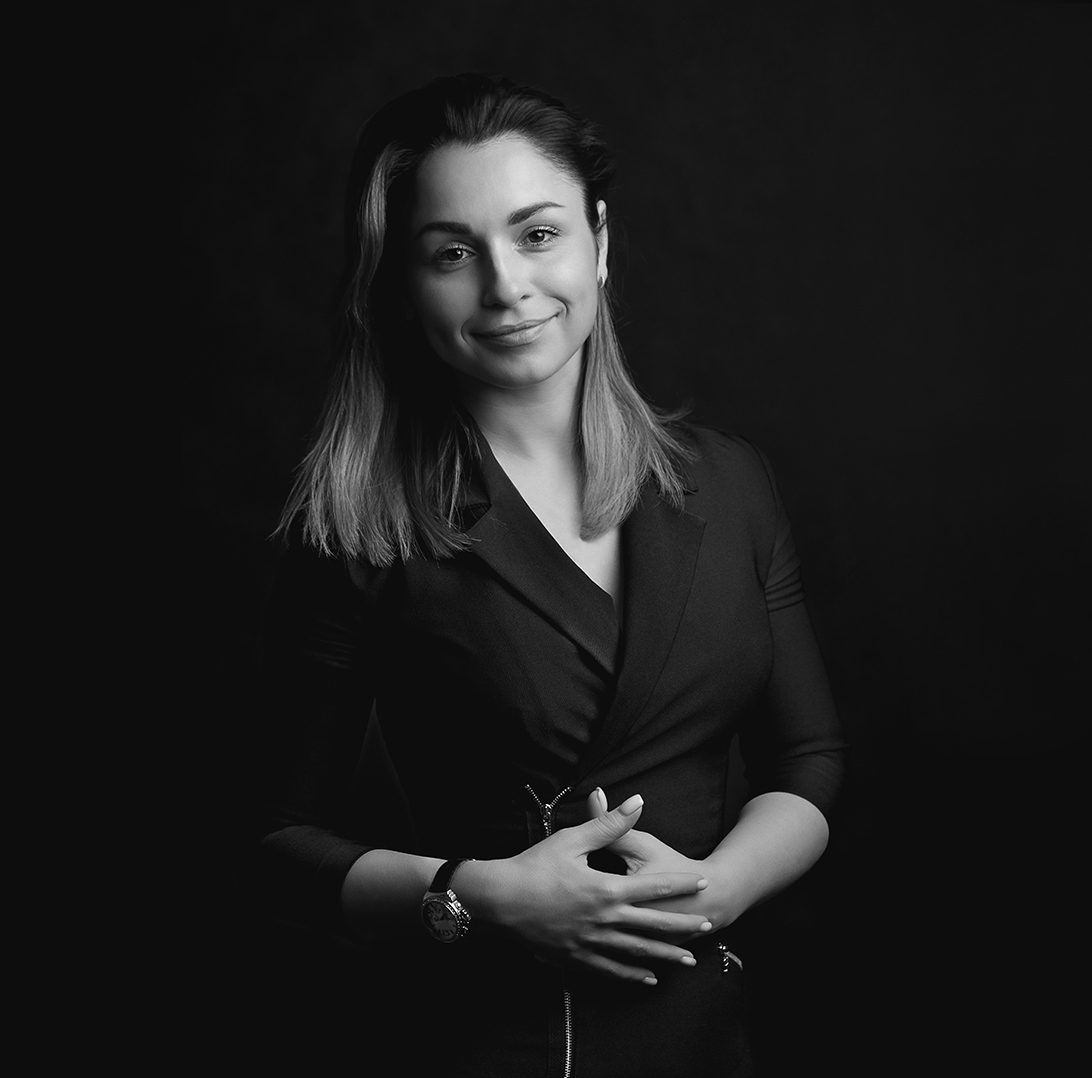 Business woman in formal suit